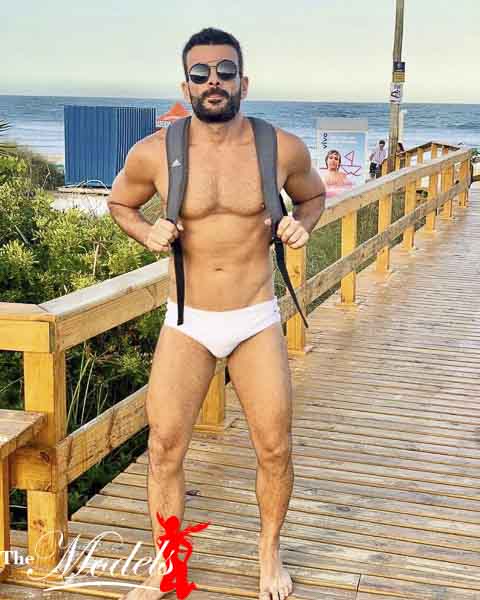 Rafael Cortez|Homens de programa na cidadde de Floripa – garotos de programa na praia (15)As Melhores Acompanhantes Com conteúdo adulto. Fotos e Vídeos e WhatsApp.